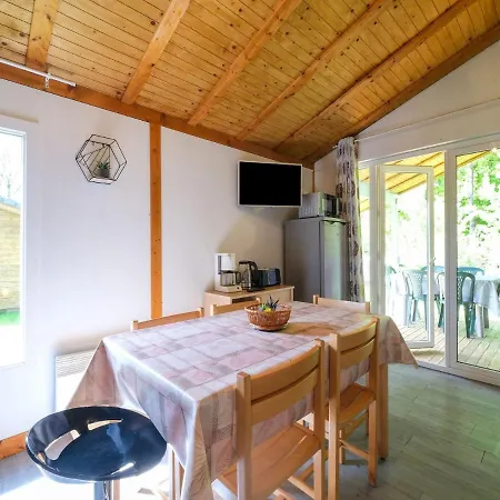 Chalet Number 29 Comfortable In Signy Le Petit With Covered Terrace Semesterbostad Signy-le-Petit